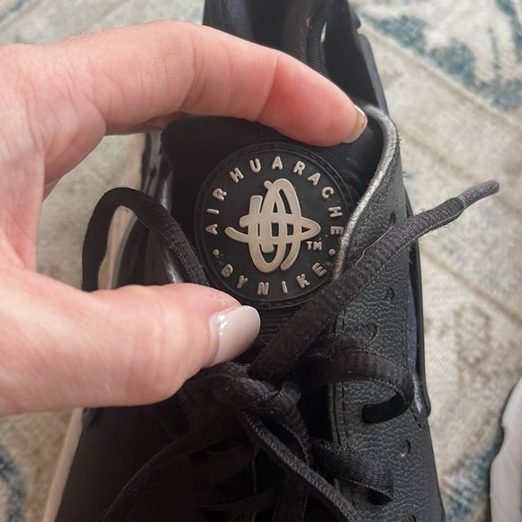 Nike Air Huarache  - Picture 6 of 10